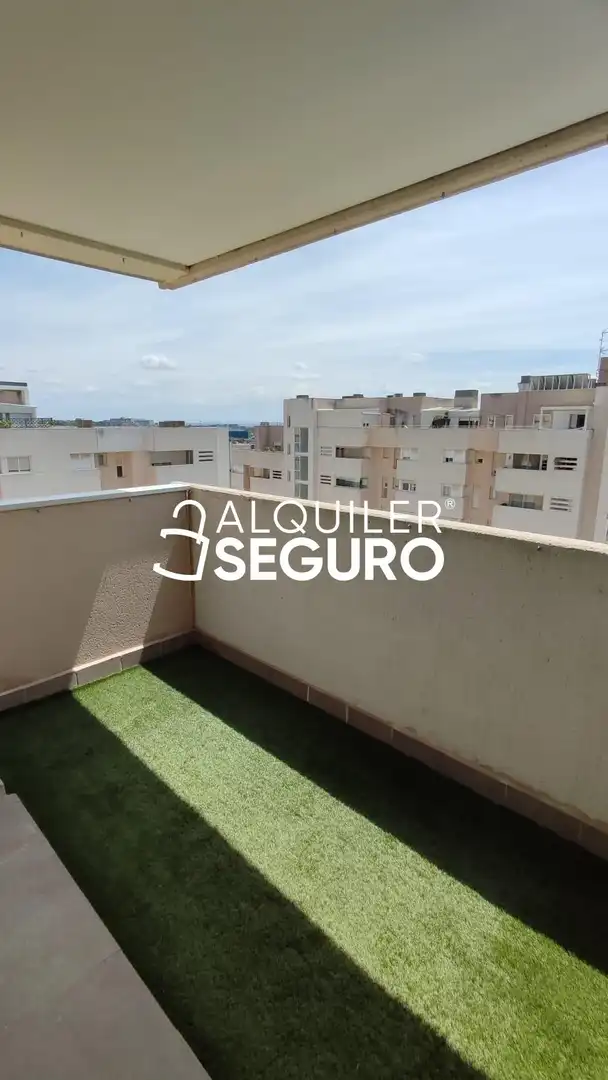 Balcony of Flat for rent in Madrid  with Air Conditioner, Heating and Terrace