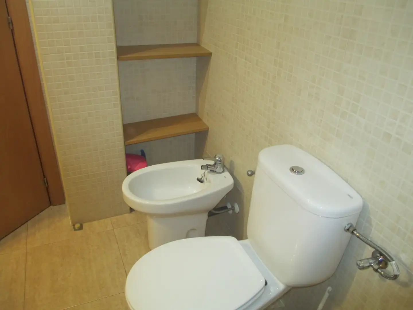 Baño de Piso en venta en Sant Celoni con Calefacción, Trastero y Amueblado