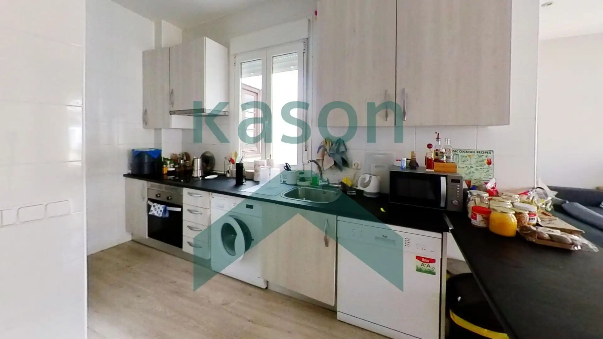 Küche von Wohnung zum Verkauf in Madrid mit Klimaanlage und Heizung