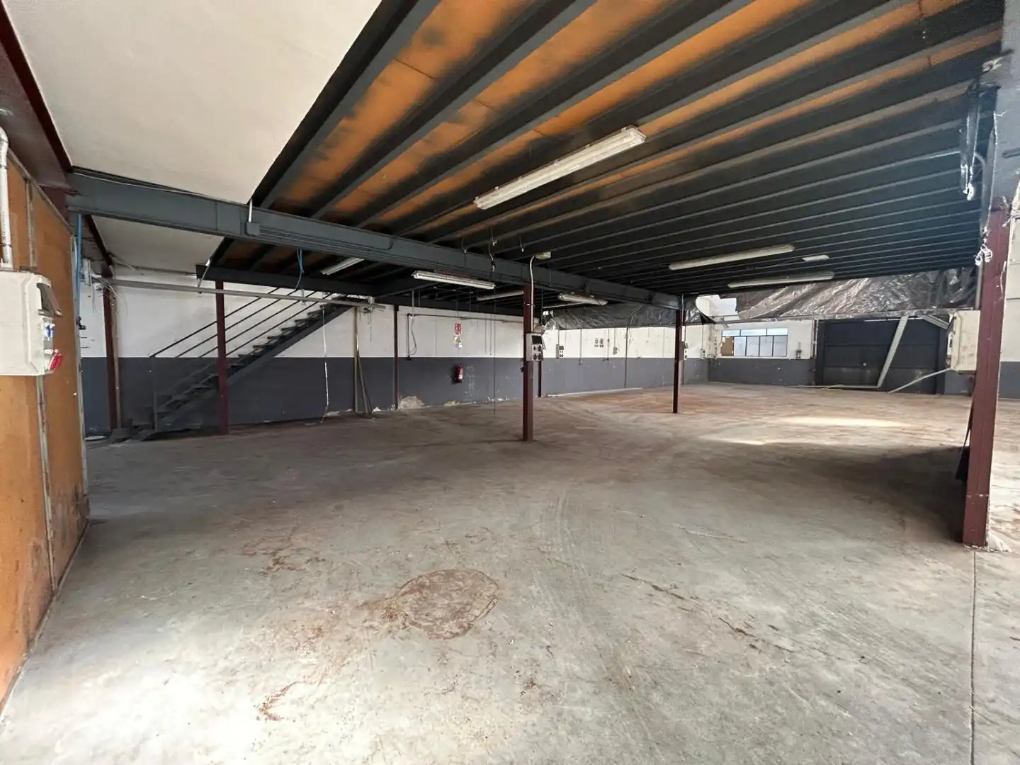 Nau industrial en venda a Crevillent, imagen 2