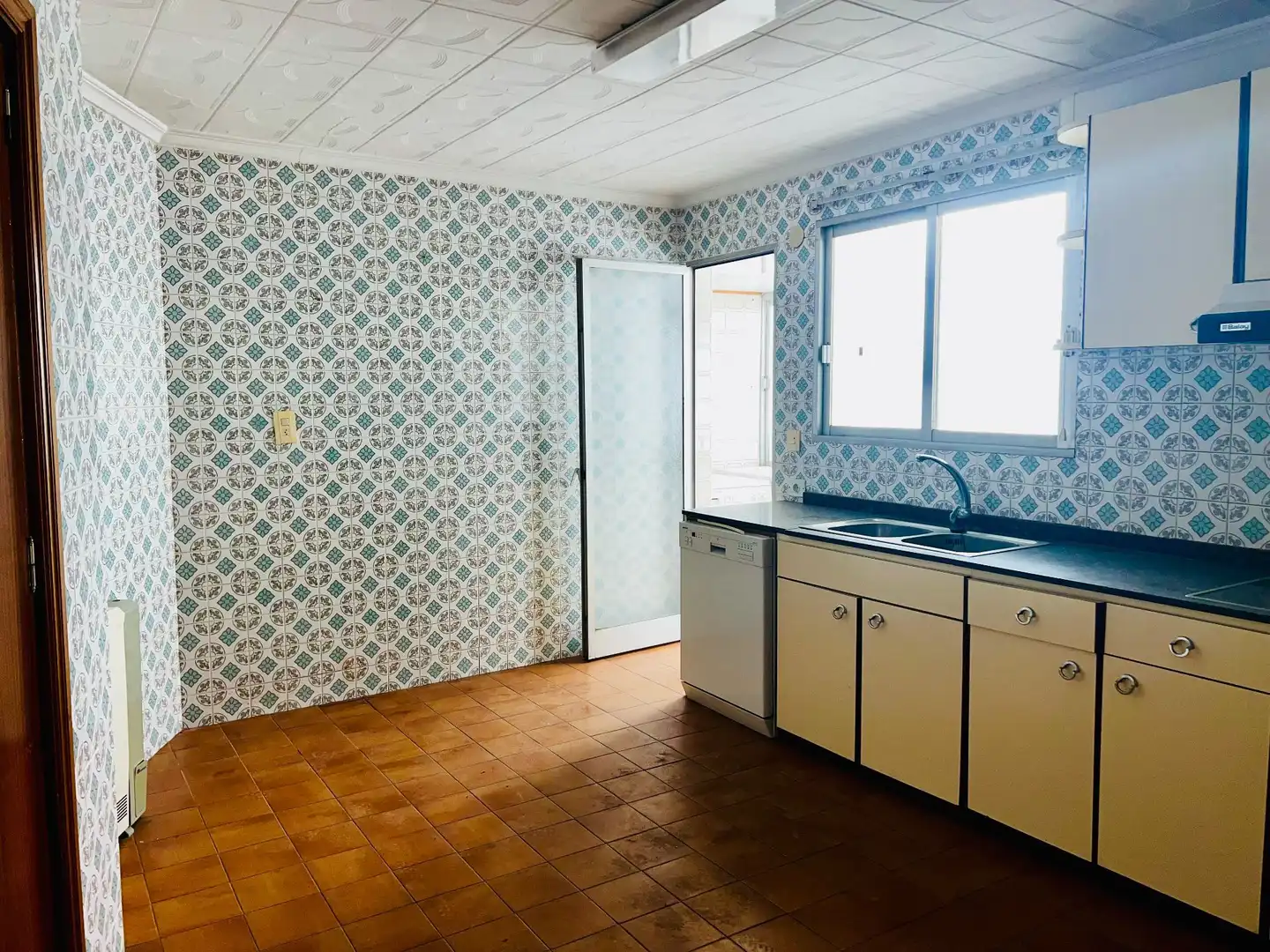 Kitchen of Flat for sale in Biar  with Heating