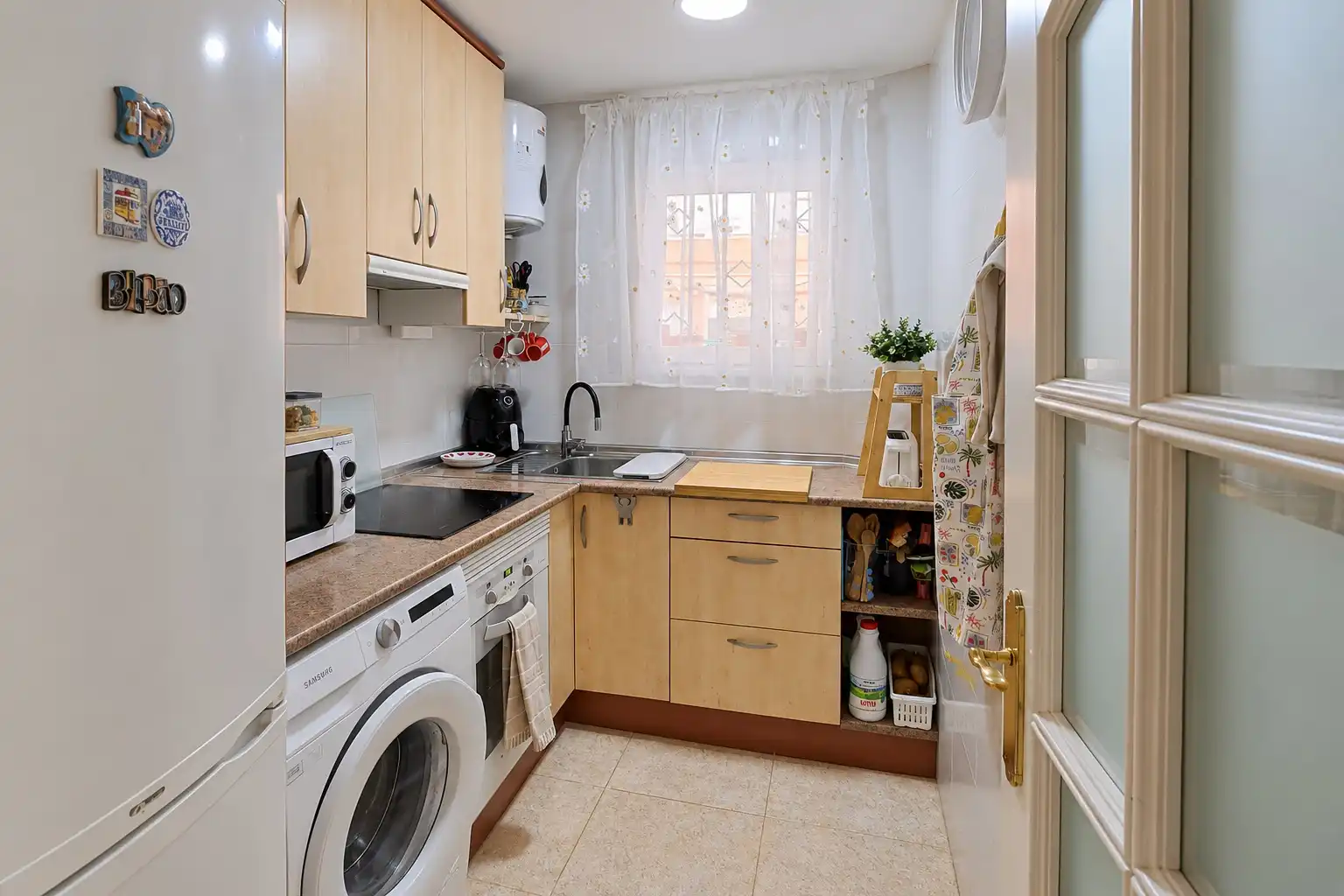 Cocina de Planta baja en venta en Universidad