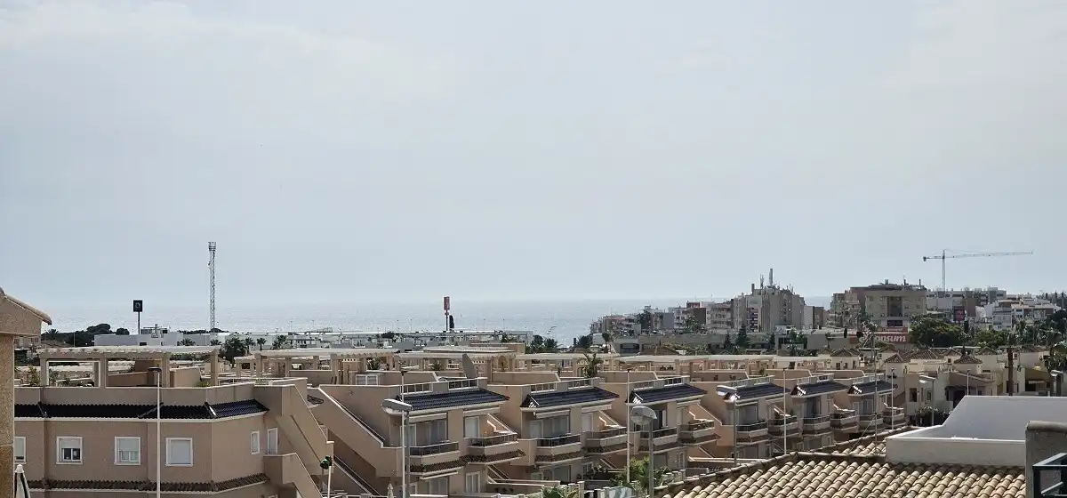 Vista exterior de Dúplex en venta en Orihuela con Terraza, Piscina y Amueblado