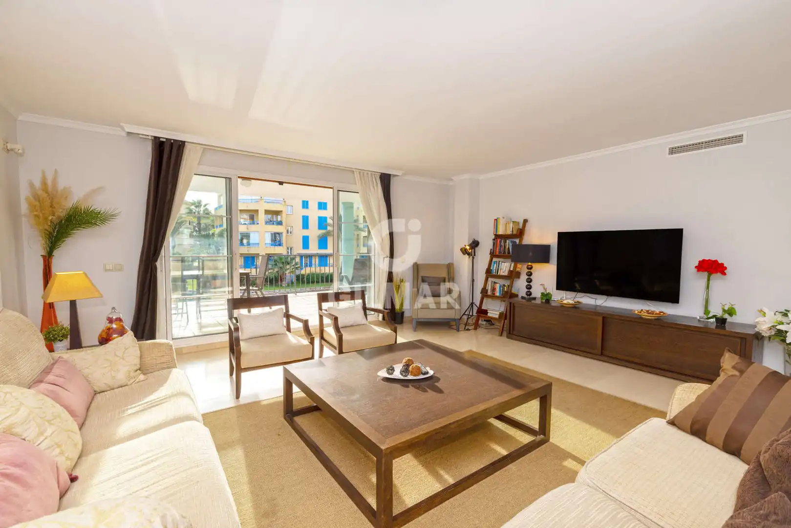 Living room of Apartments for sale in Sotogrande  with Heating and Balcony