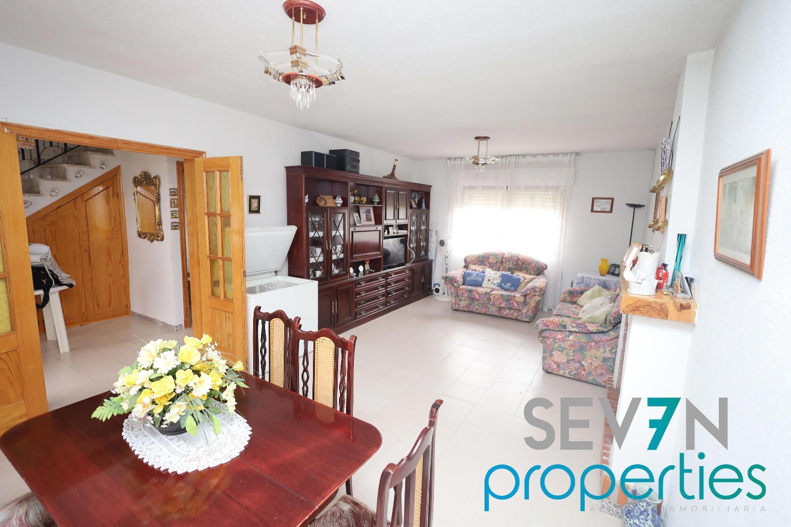 Sala de estar de Casa o chalet en venta en Camarena con Calefacción, Parquet y Terraza