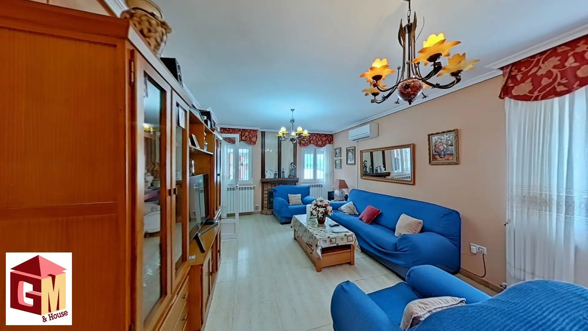 Sala d'estar de Casa o xalet en venda en Cadalso de los Vidrios amb Aire condicionat, Calefacció i Jardí privat