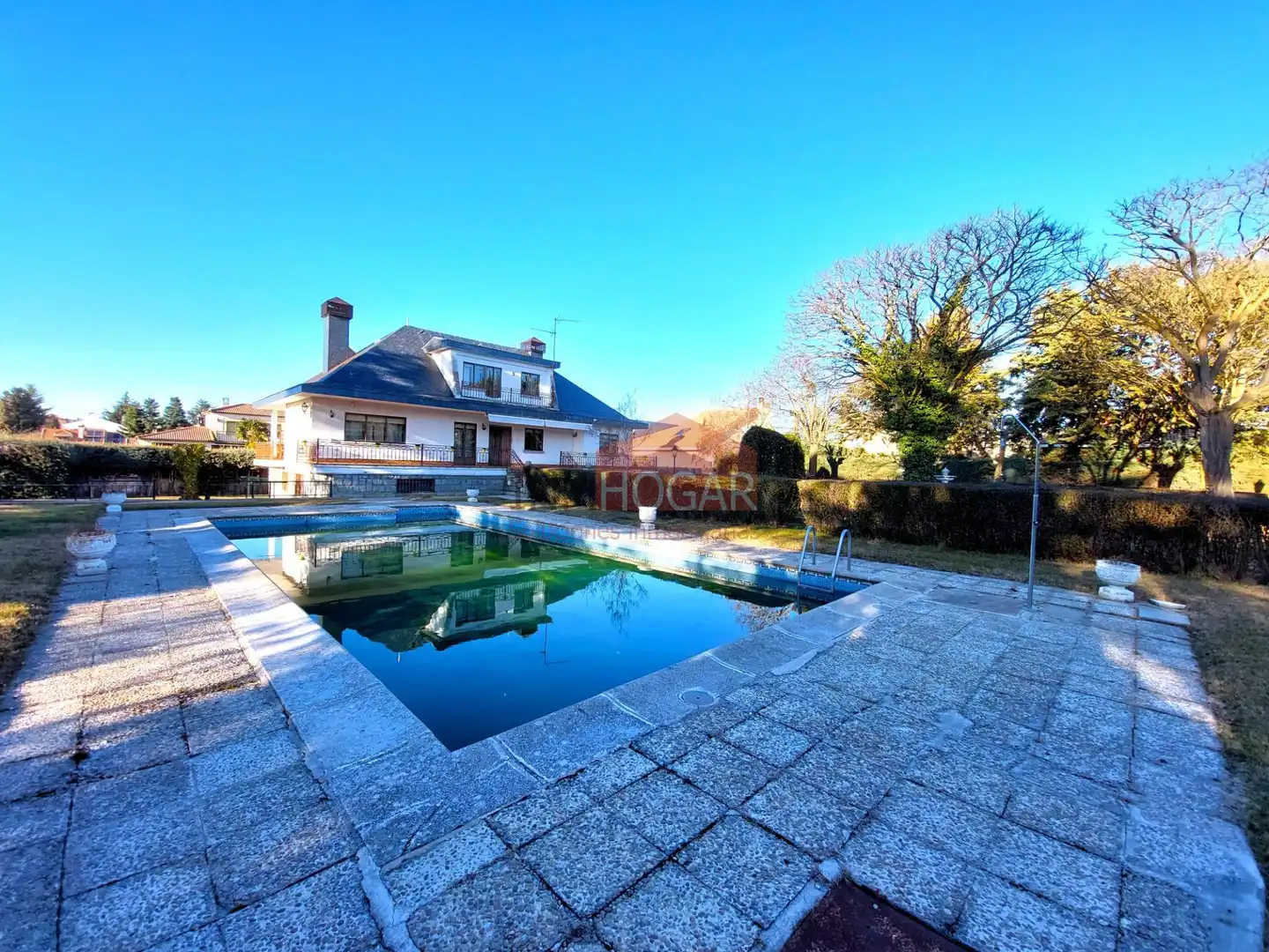 Vista exterior de Casa o chalet en venta en Ávila con Jardín privado, Trastero y Piscina