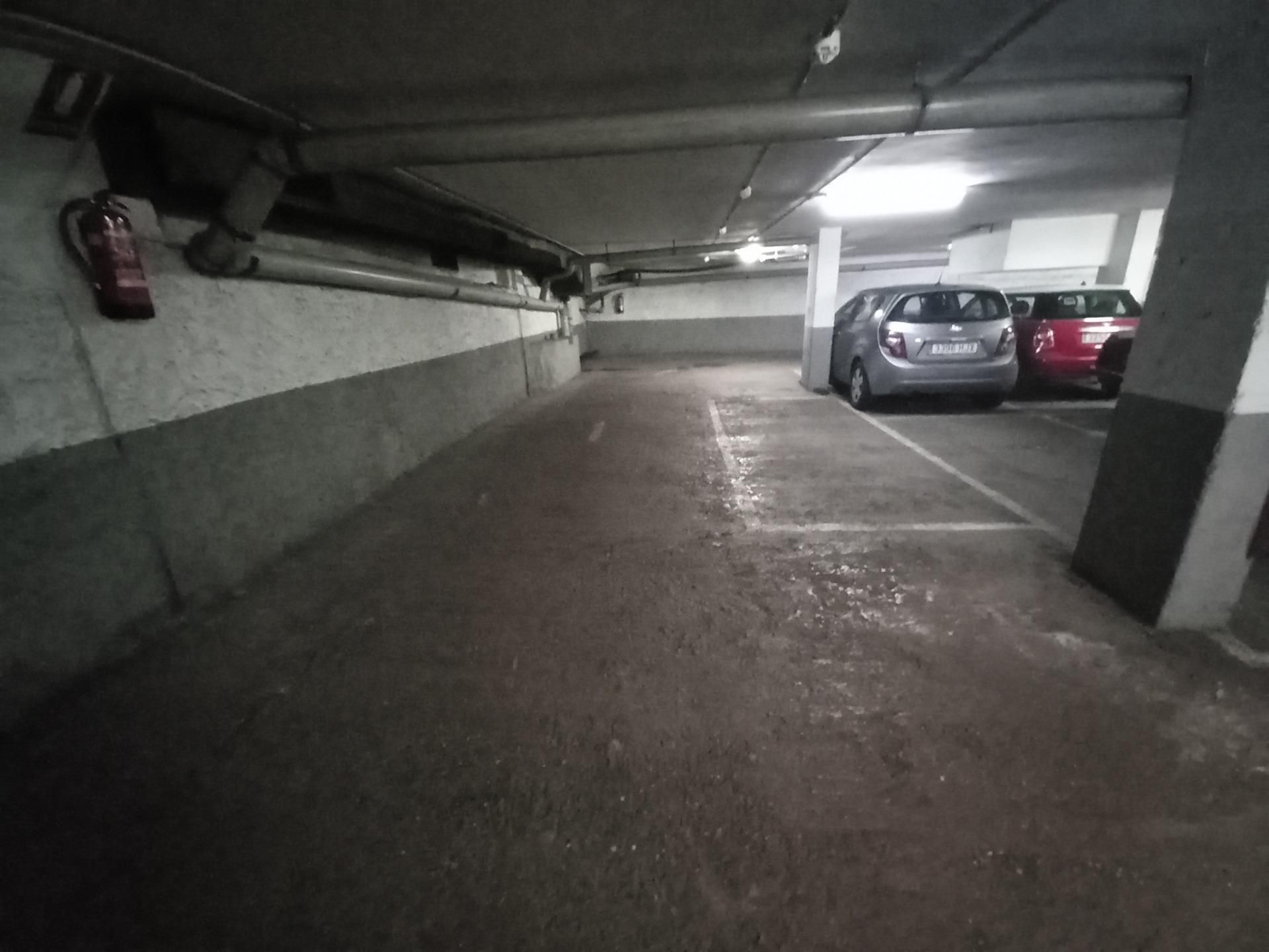 Garatge en venda a La Maternitat i Sant Ramon