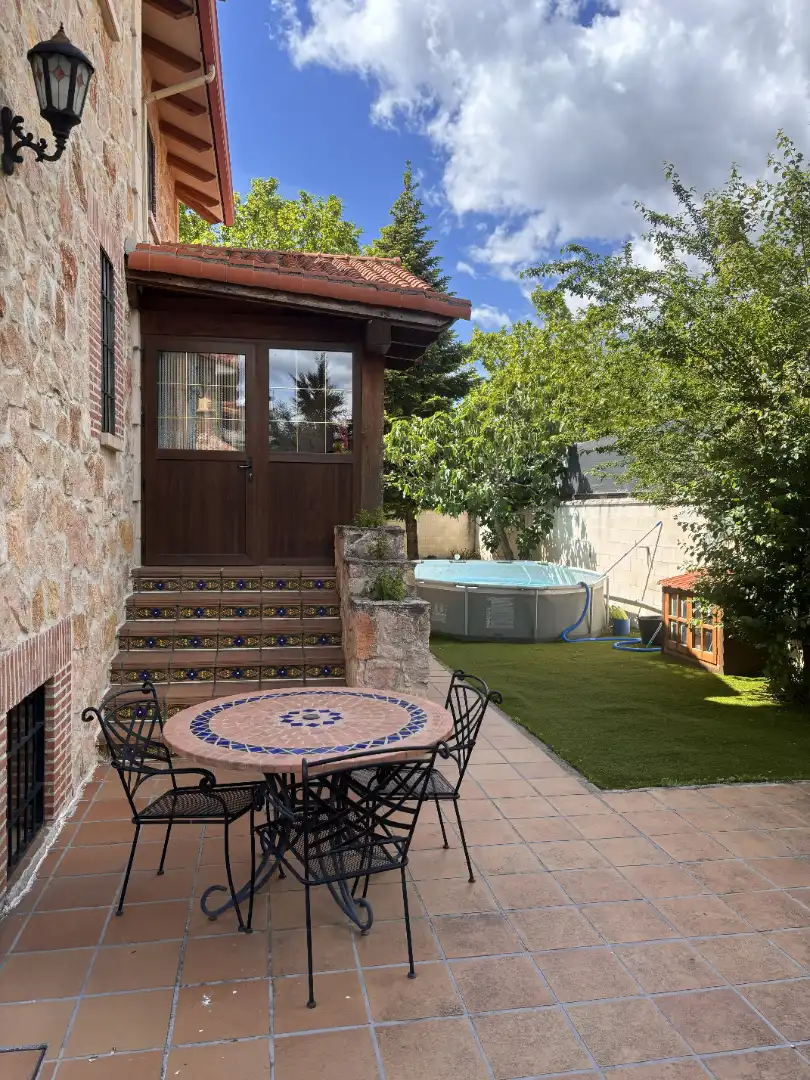 Terrassa de Casa o xalet en venda en Guadarrama amb Calefacció, Jardí privat i Parquet