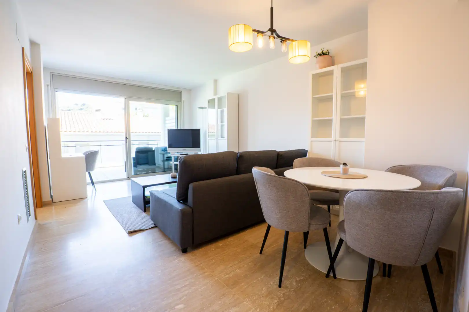 Sala de estar de Apartamento en venta en Castell d'Aro, Platja d'Aro i s'Agaró con Aire acondicionado, Calefacción y Terraza