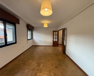 Living room of Flat for sale in Avilés  with Parquet flooring and Storage room