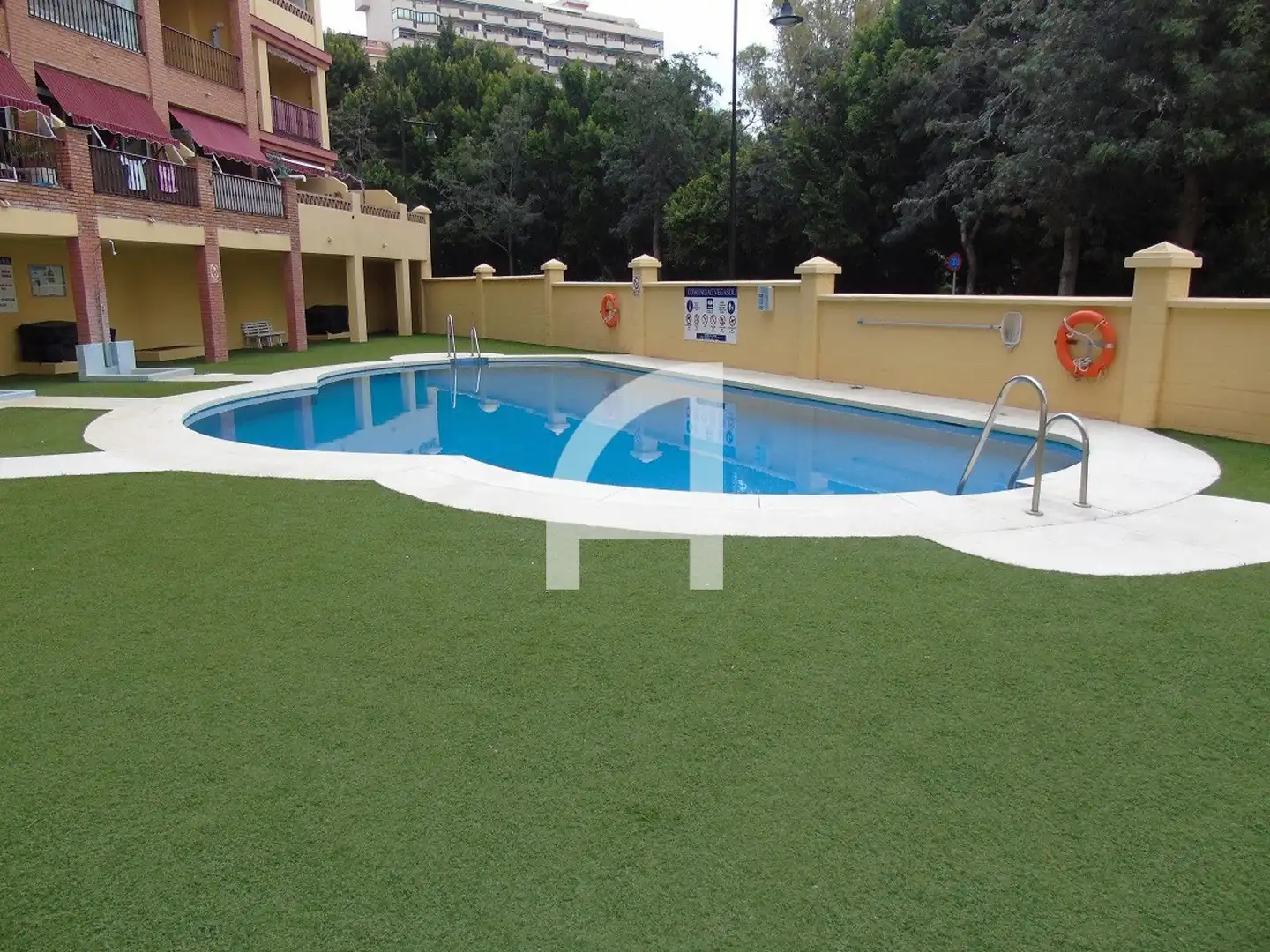 Swimming pool of Storage room for sale in Fuengirola