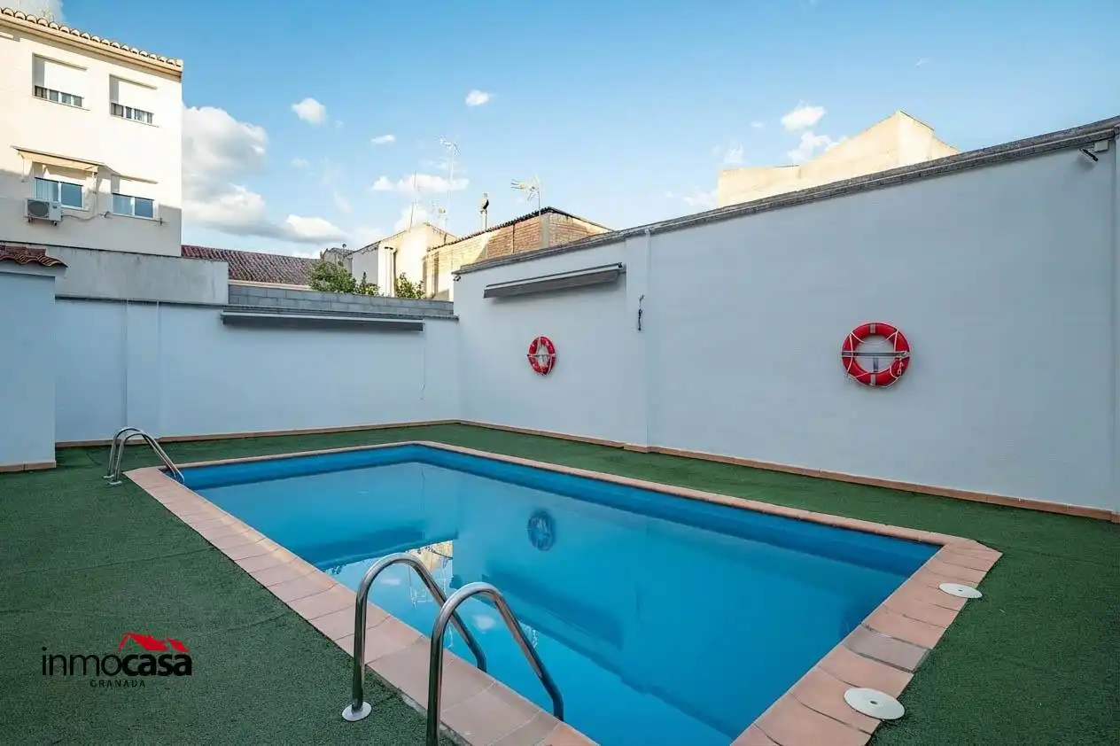 Piscina de Piso en venta en Atarfe con Piscina comunitaria
