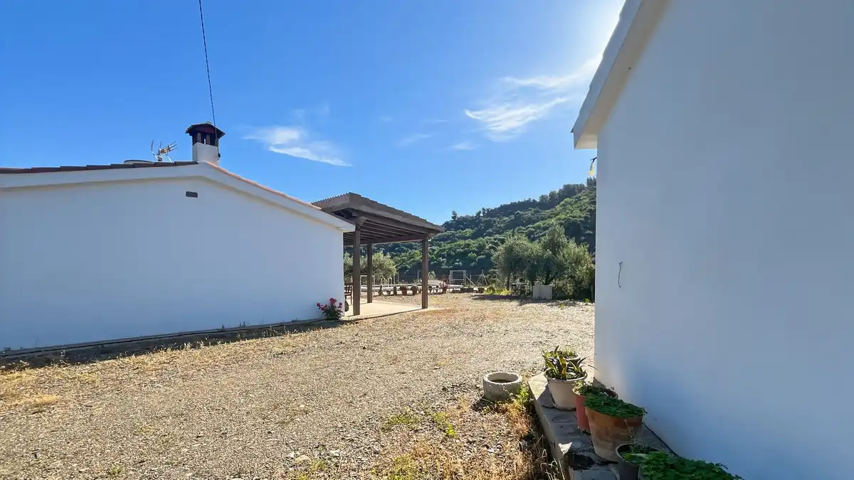Vista exterior de Finca rústica en venda en Málaga amb Aire condicionat, Traster i Piscina