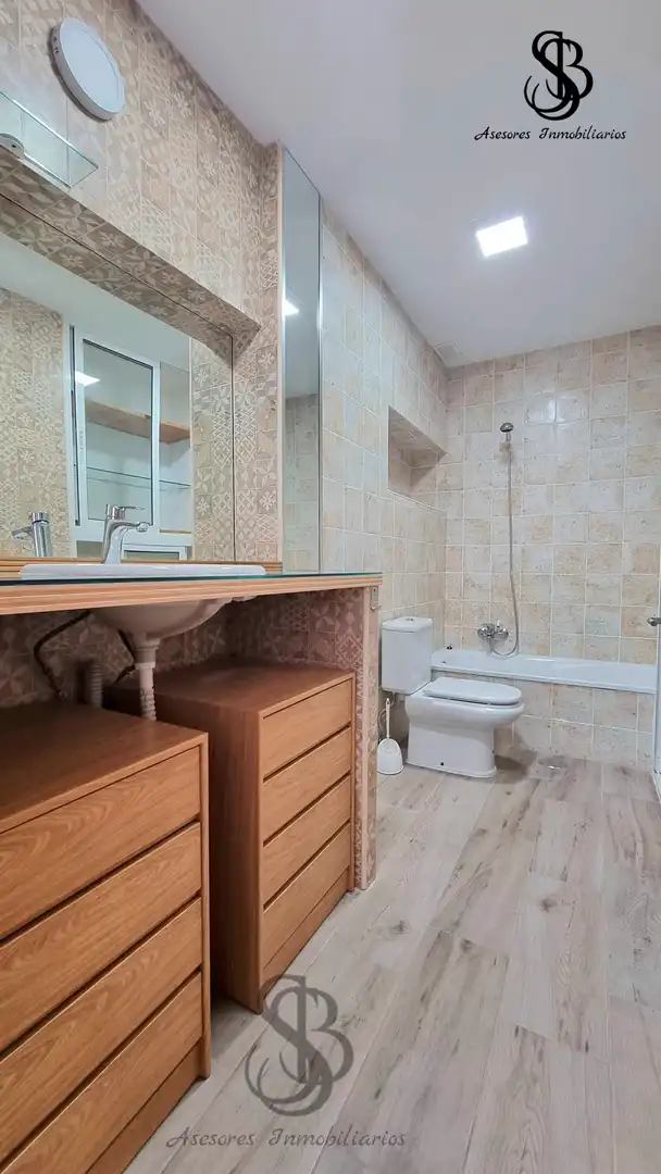 Baño de Casa adosada en venta en Sant Joan d'Alacant con Aire acondicionado, Calefacción y Parquet