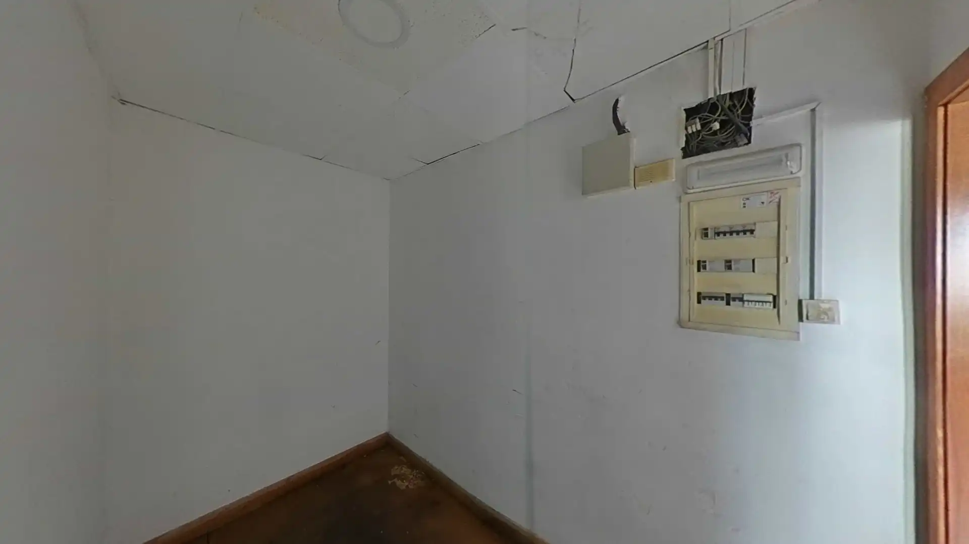 Local comercial en venda a Margarida Xirgu, imagen 10