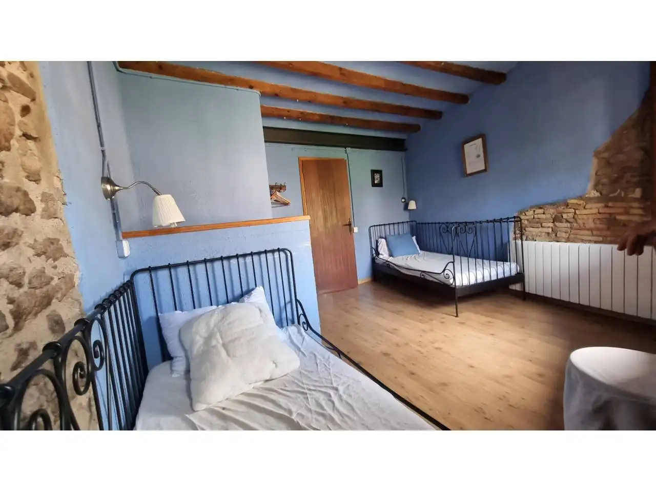 Dormitori de Finca rústica en venda en Alpens, Barcelona