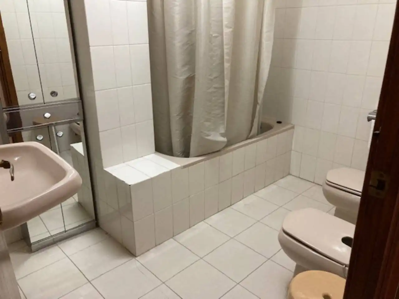 Bathroom of Houses for sale in Villanueva Mesía