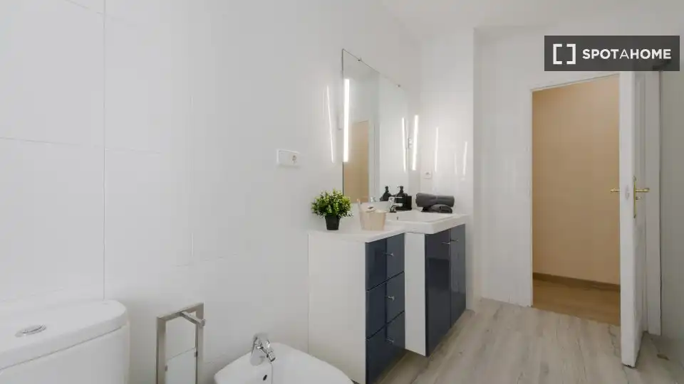 Habitación en Ríos Rosas - Nuevos Ministerios