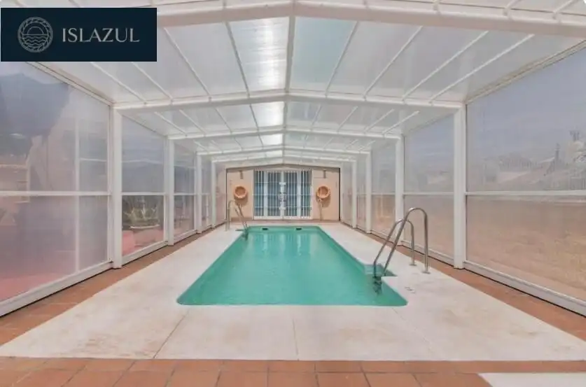 Piscina de Casa adosada en venda en Isla Cristina amb Jardí privat, Terrassa i Moblat