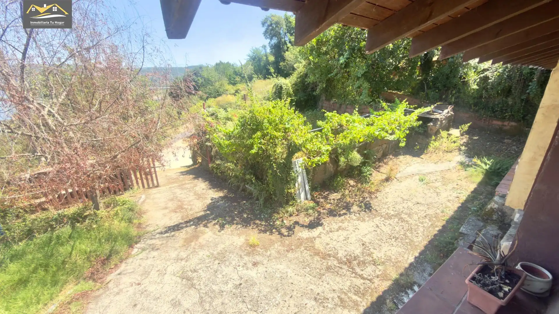 Jardín de Finca rústica en venta en Castrelo de Miño con Jardín privado, Terraza y Amueblado