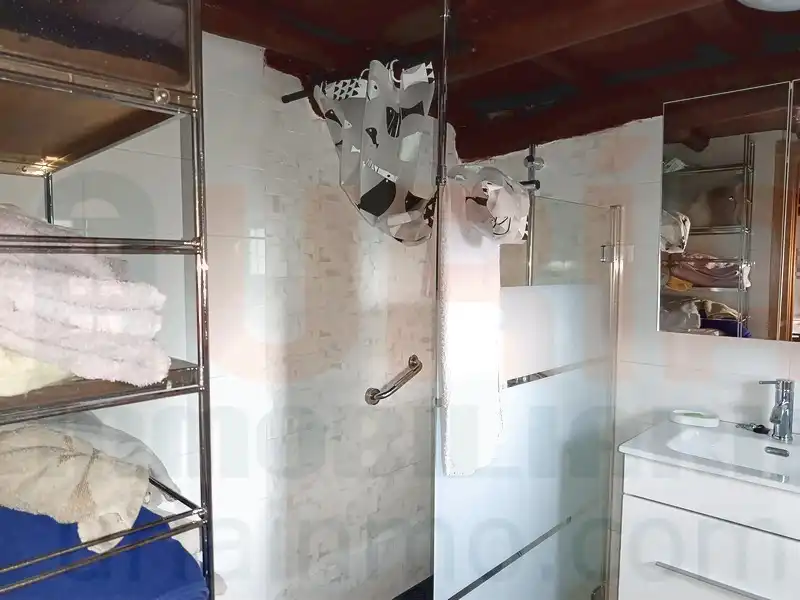Baño de Finca rústica en venta en Riosa con Calefacción y Amueblado