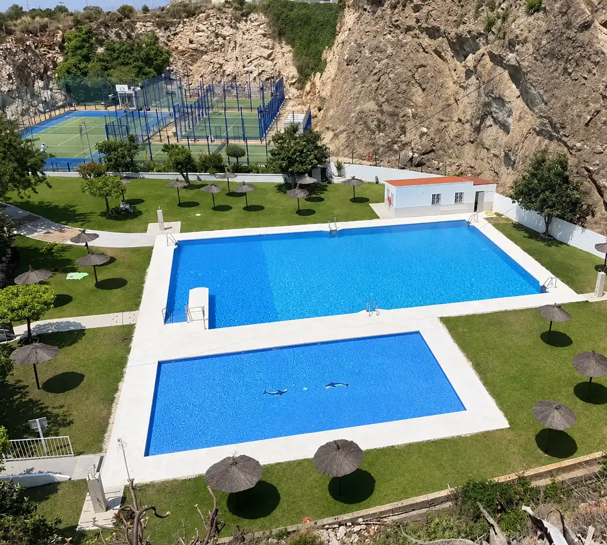 Casa a schiera con piscina in vendita a Conjunto Los Opalos, imagen 4