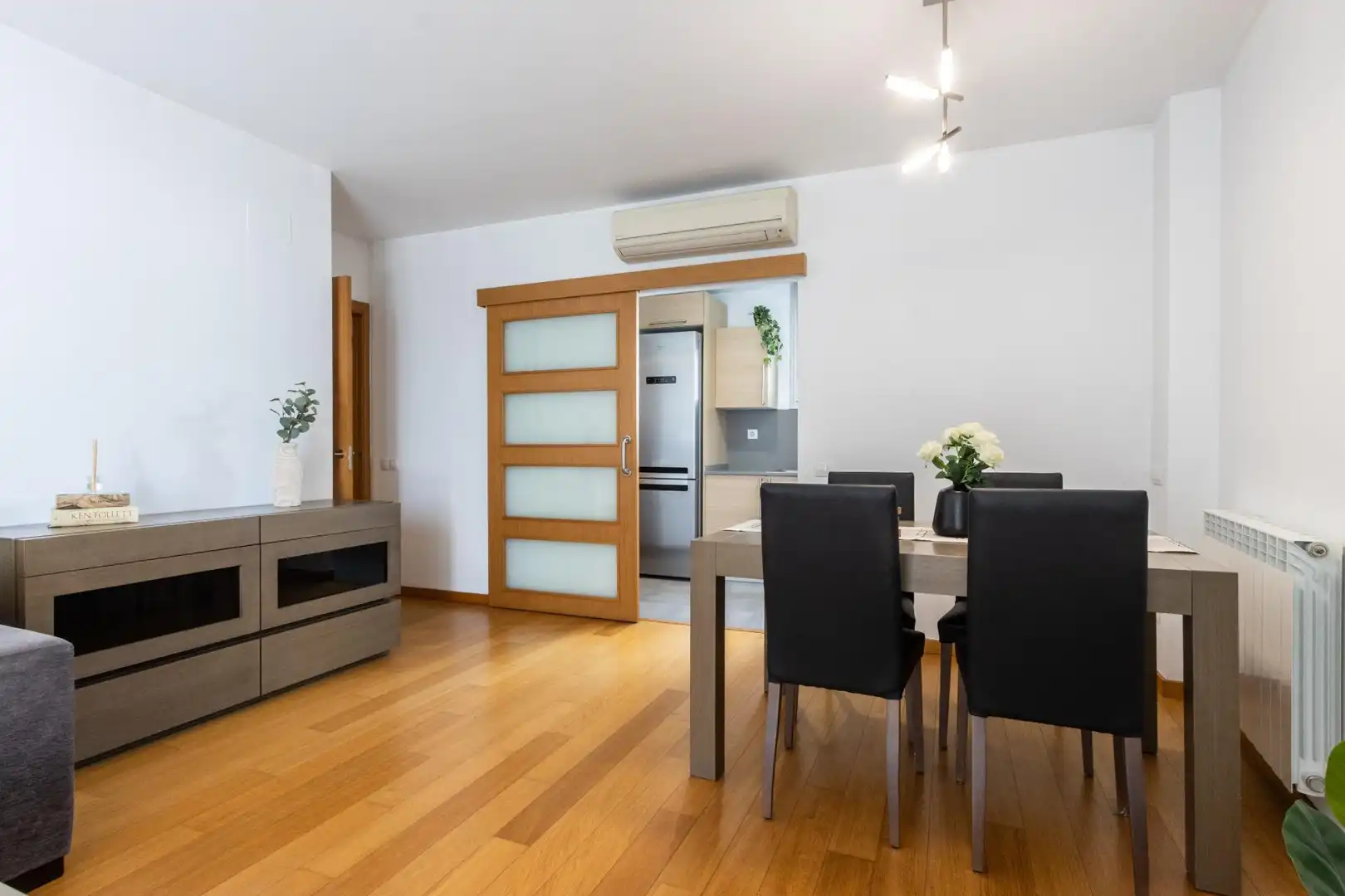 Comedor de Piso en venta en Sabadell con Aire acondicionado, Calefacción y Parquet
