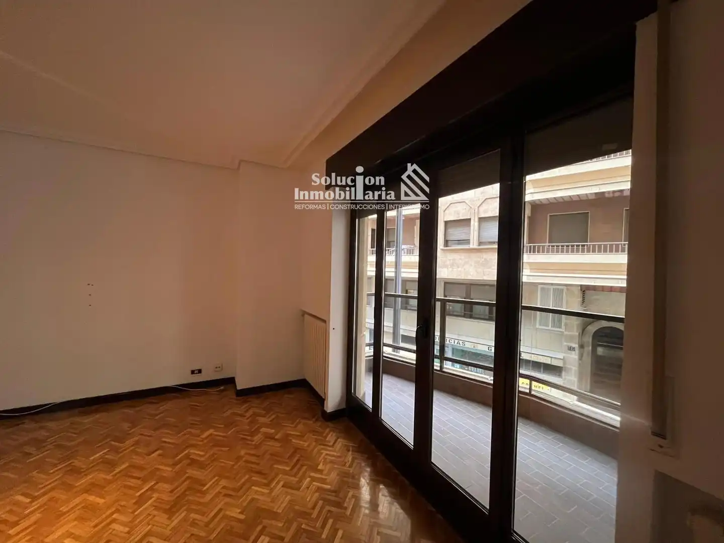 Exterior view of Flat for sale in Salamanca  with Heating, Terrace and Furnished