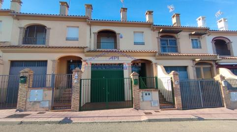 Foto 3 de Casa adosada en venta en Calle de las Navas, 6, Sabiote, Jaén