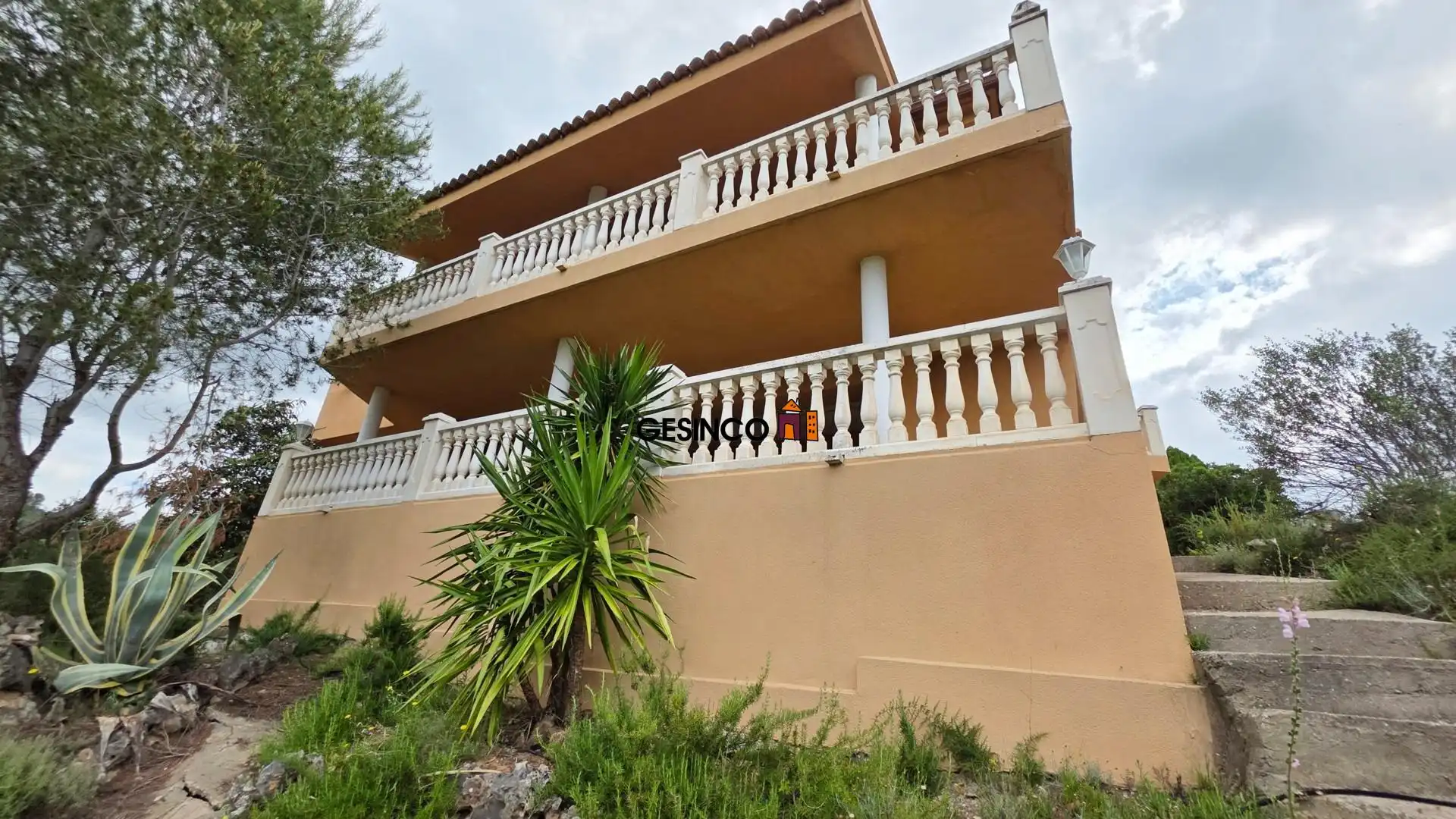 Vista exterior de Casa o chalet en venta en El Genovés con Aire acondicionado, Terraza y Trastero