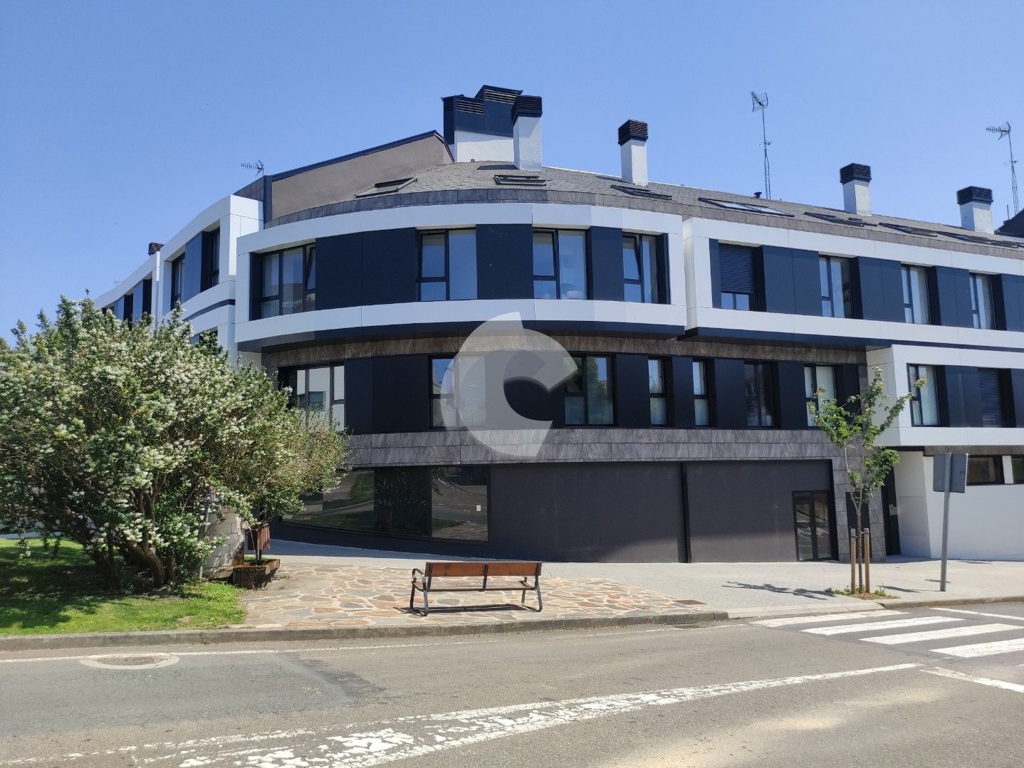 Vista exterior de Local en venda en Oleiros