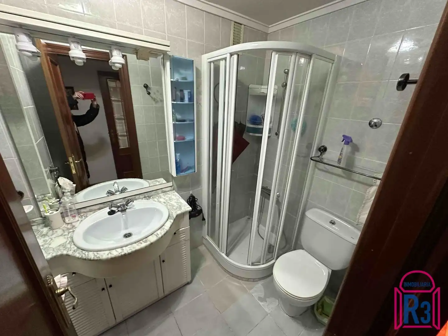 Bathroom of Flat for rent in León Capital   with Heating, Terrace and Storage room