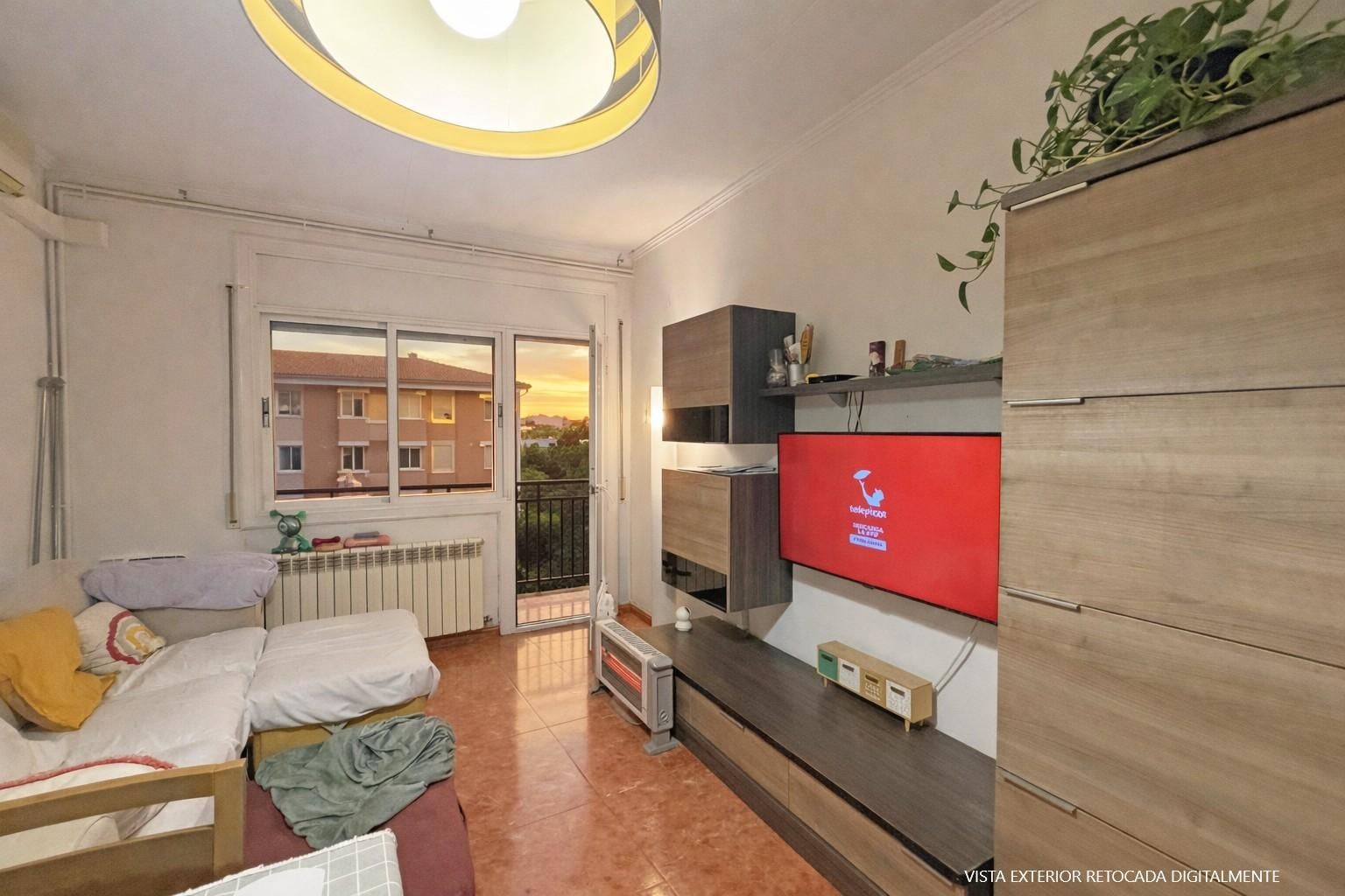 Habitación de Piso en venta en Sabadell con Calefacción y Balcón