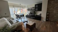 Sala d'estar de Dúplex en venda en Sada (A Coruña) amb Terrassa i Piscina
