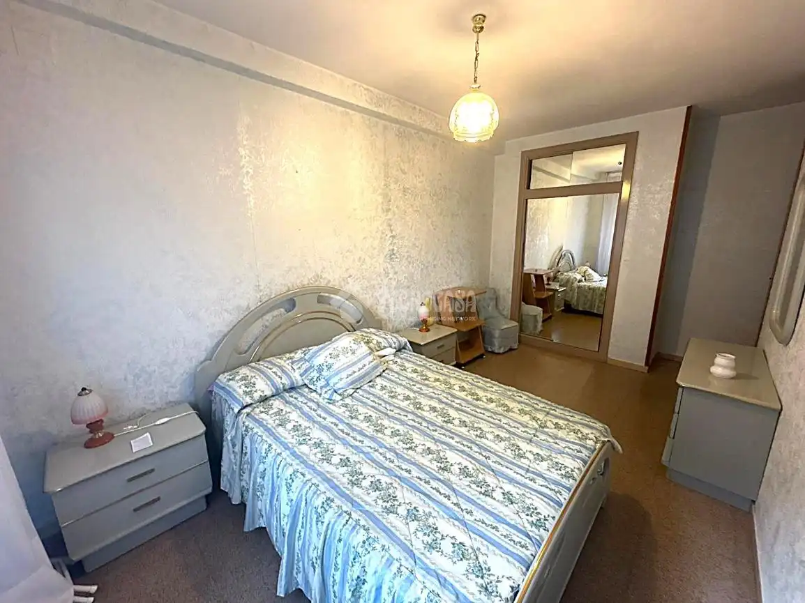 Bedroom of Flat for sale in Madrid