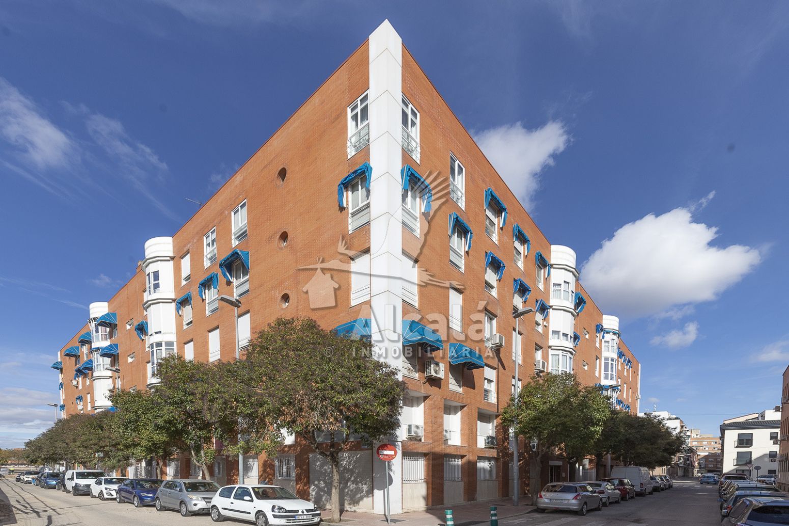 Exterior view of Flat for sale in Alcalá de Henares  with Heating