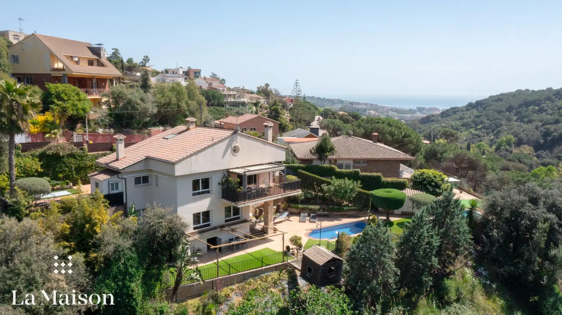 Vista exterior de Casa o chalet en venta en Alella con Aire acondicionado, Calefacción y Jardín privado