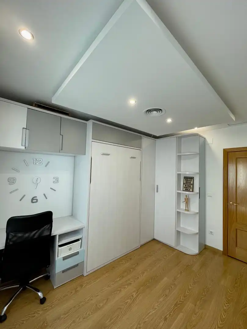 Habitación de Piso en venta en Monzón con Aire acondicionado, Calefacción y Amueblado