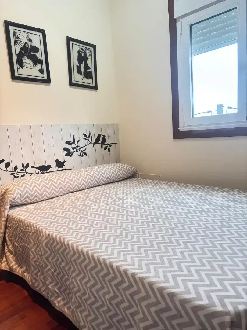 Dormitori de Casa o xalet de lloguer en Cangas  amb Jardí privat, Parquet i Moblat