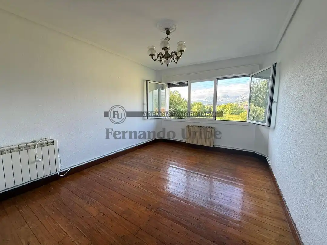 Schlafzimmer von Wohnung zum Verkauf in Iurreta mit Privatgarten, Abstellraum und Balkon