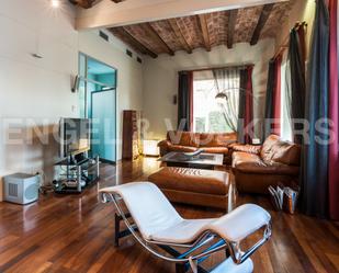 Living room of House or chalet for sale in  Barcelona Capital  with Air Conditioner, Heating and Parquet flooring