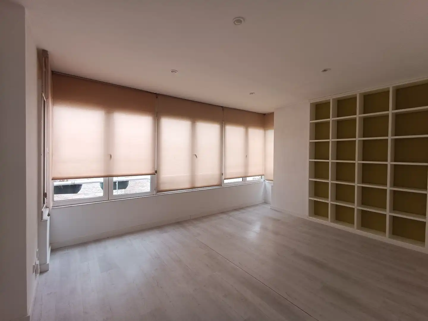 Flat for rent in Carrer Pau Casals, Finestrelles
