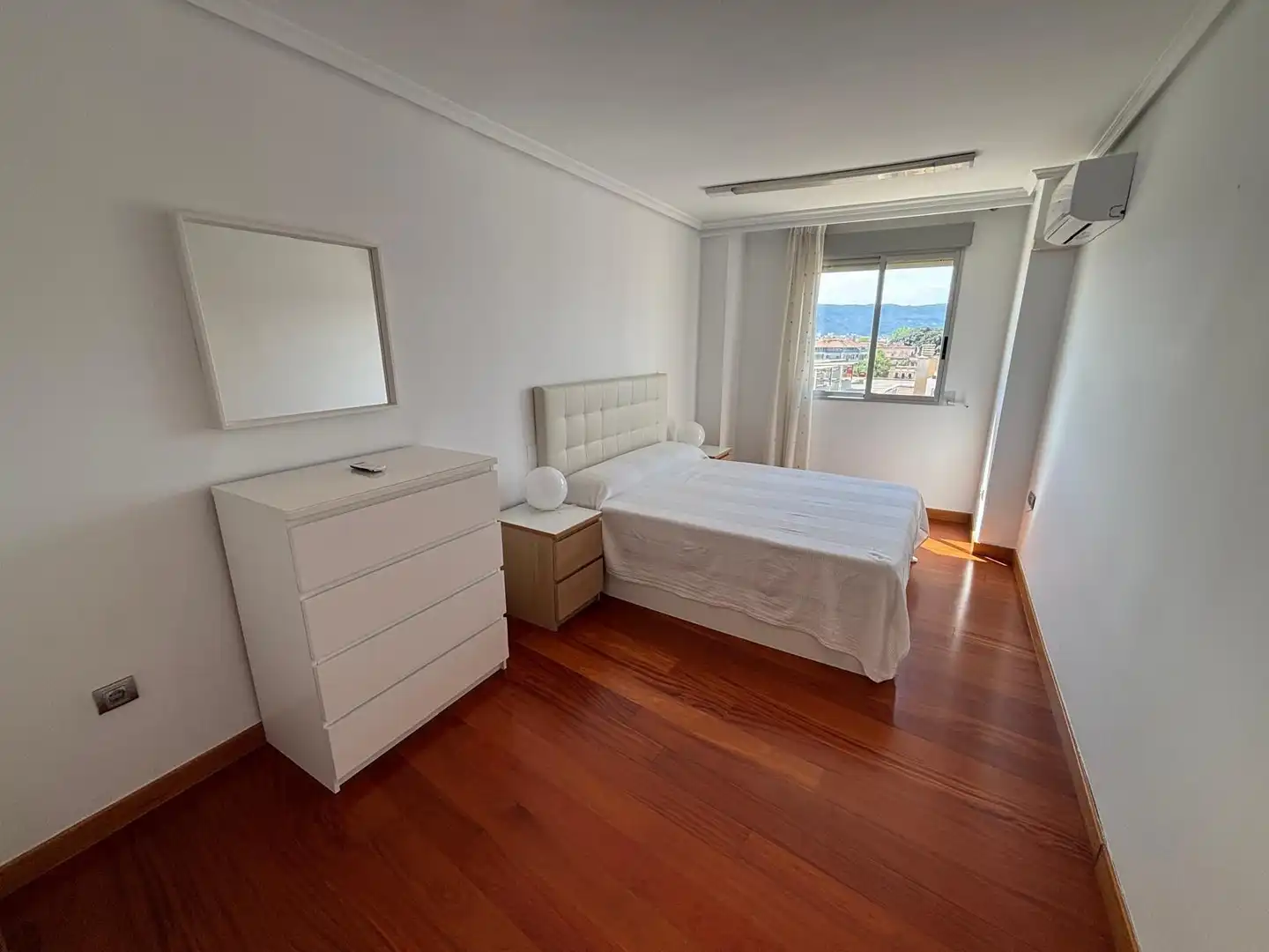 Habitación de Piso de alquiler en Murcia con Aire acondicionado, Calefacción y Amueblado