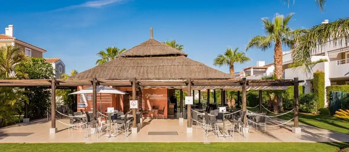 Terrassa de Planta baixa en venda en Estepona amb Aire condicionat, Jardí privat i Terrassa