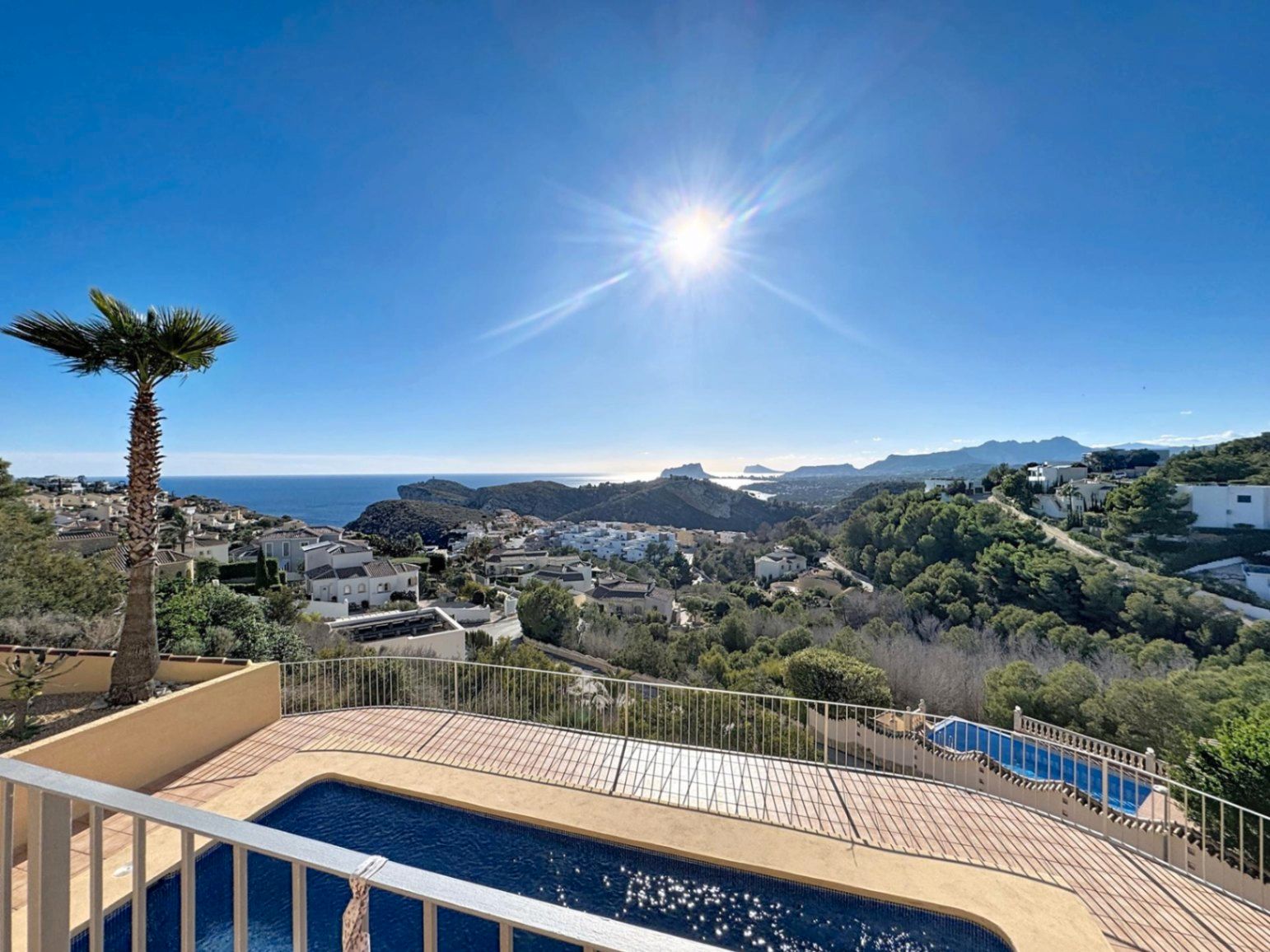 Vista exterior de Casa o chalet en venta en Benitachell / El Poble Nou de Benitatxell con Aire acondicionado, Calefacción y Jardín privado