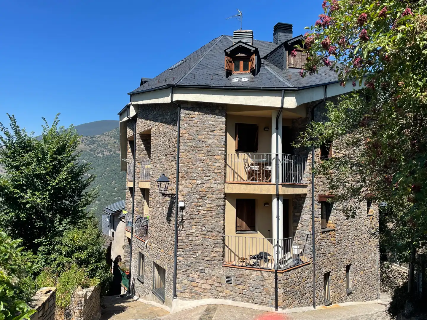 Apartamento en venta en Carrer Darrere,ag. Roni, 10, Rialp