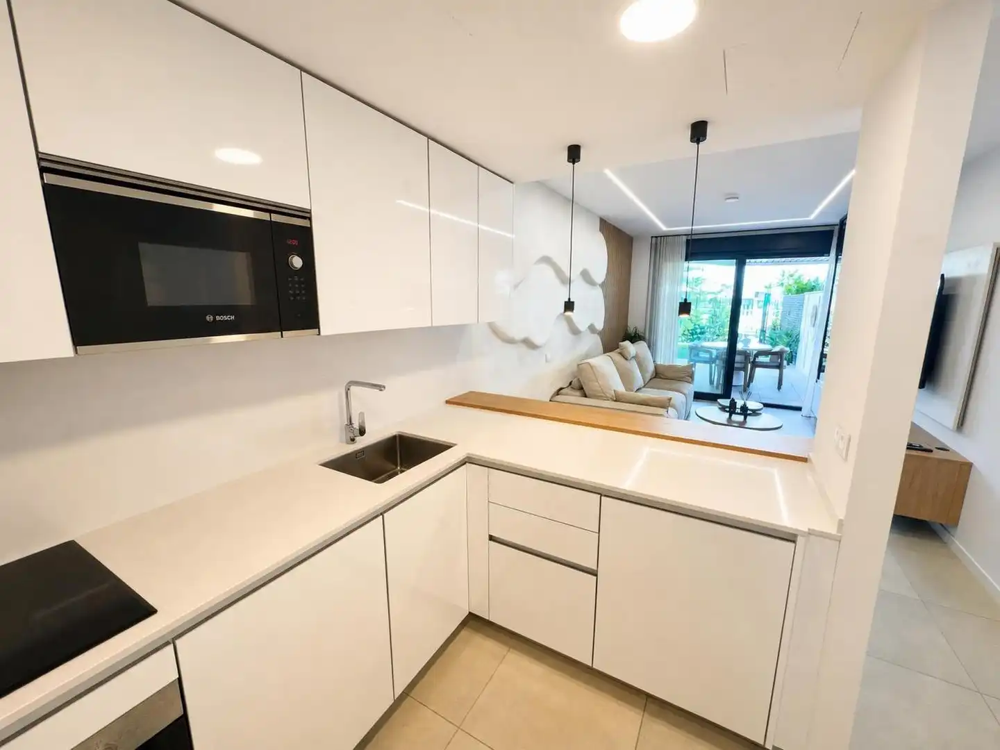 Apartament amb piscina en venda a Avenida Avenida Mar de Alborán 15, imagen 17