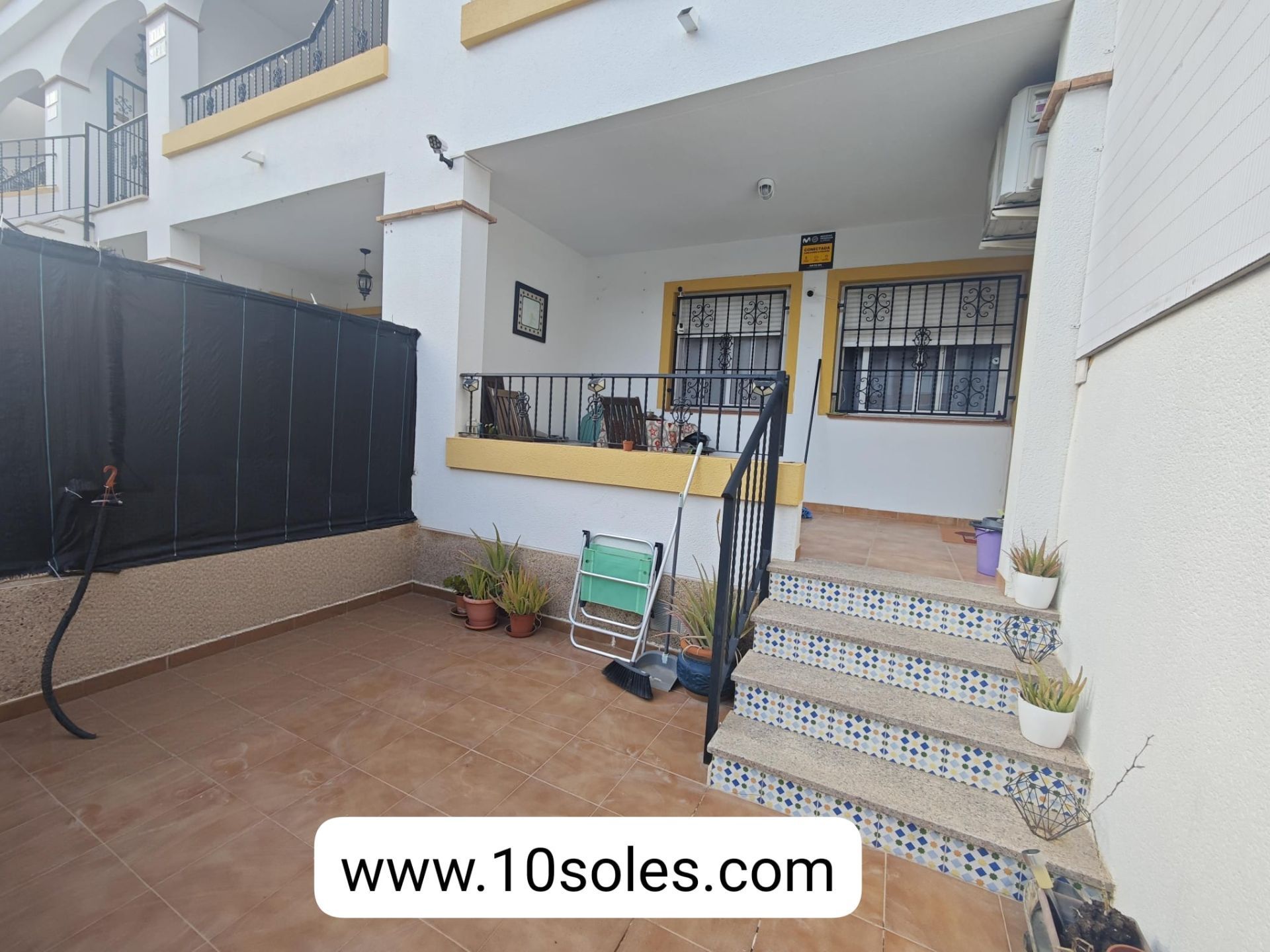 Vista exterior de Casa o chalet en venta en Orihuela con Terraza y Piscina comunitaria