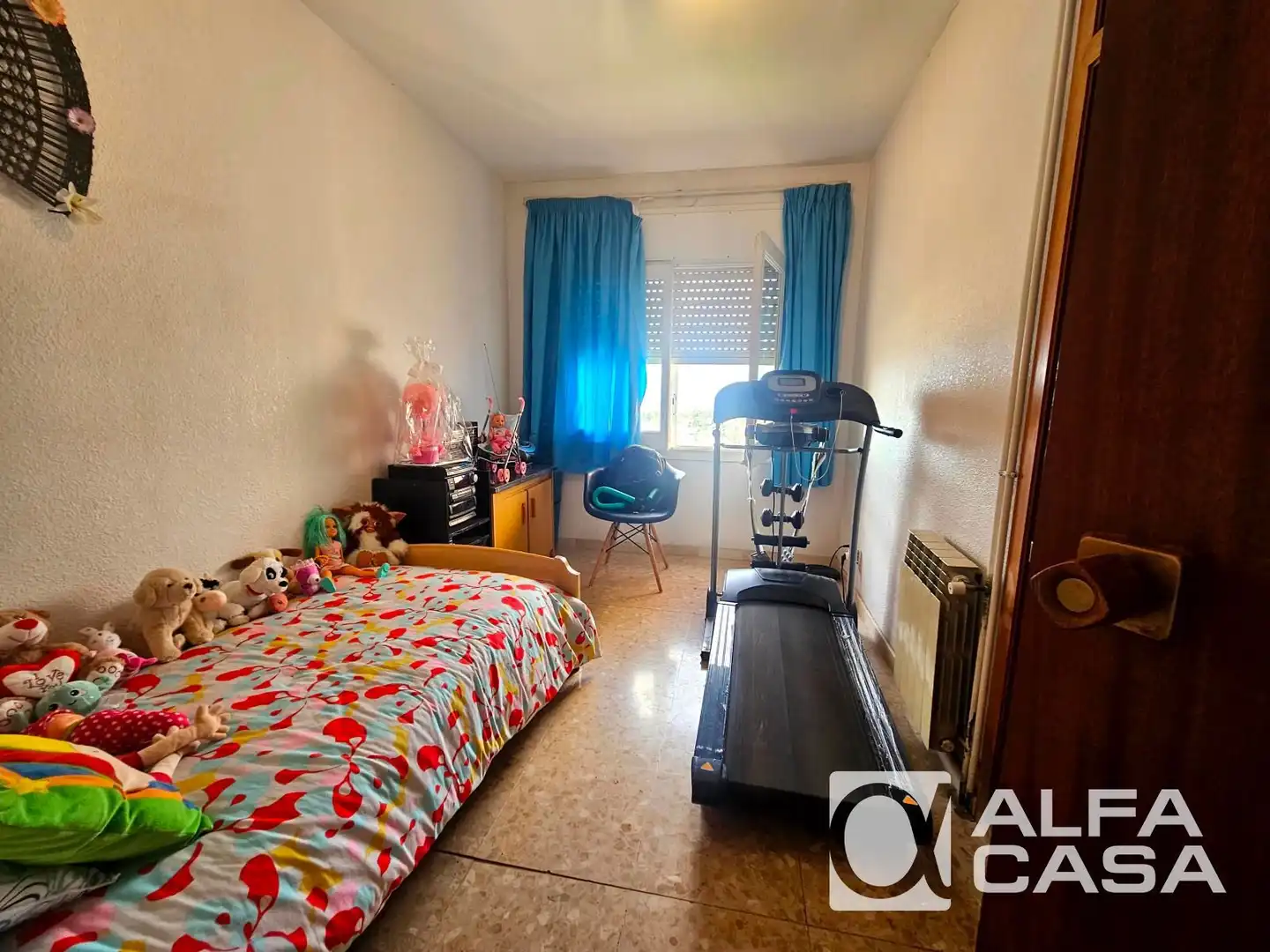 Dormitori de Casa o xalet en venda en Pineda de Mar amb Aire condicionat, Calefacció i Jardí privat